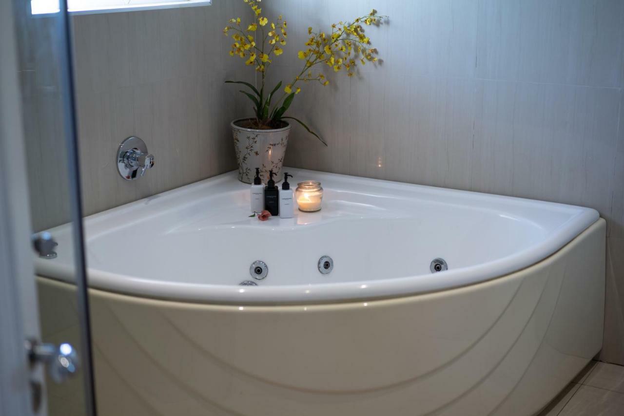 Luxury Beach Apartments อมันซิมโทที ภายนอก รูปภาพ